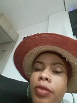 Chat +18 de Ciel-damour ao vivo