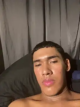 Imcamil0 webcam show
