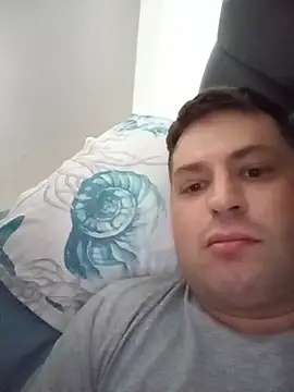 Show modela fazgostosottyy2222 na web-kameri