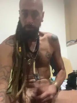 Show modela Eaglerasta na web-kameri