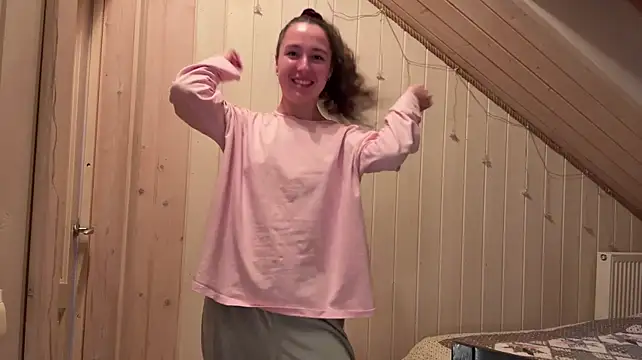 CapriceDinola's Webcam Show