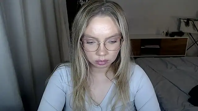 PolinaBraun Chat XXX live