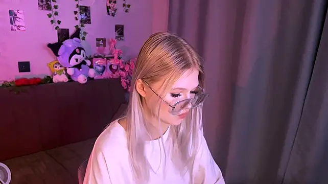 lunessath Live XXX-Chat