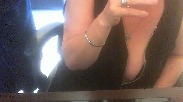 SkycoKinn Live XXX chat