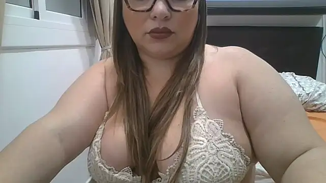 lauramartinez24 – Naživo XXX chat