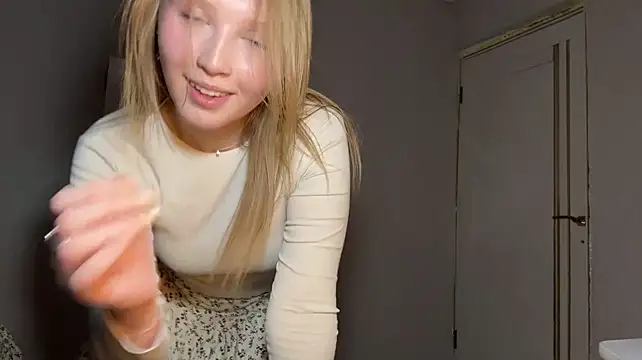 CaritaTorivio's Webcam Show