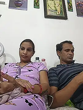 Show webcam de Priya_couple1