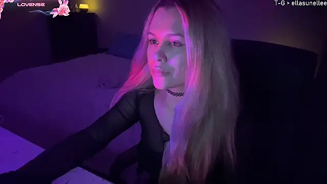 EllaSunellee Webcam-Show