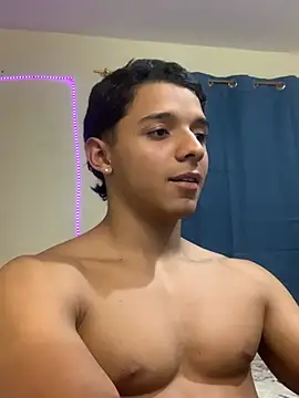 Show modela fitboycm1 na web-kameri