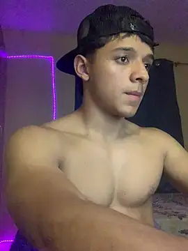 fitboycm1 Show in webcam