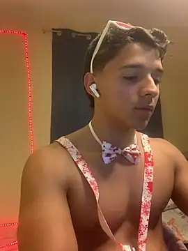 Show modela fitboycm1 na web-kameri