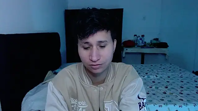 แชท XXX สดของ CharlieVexcs