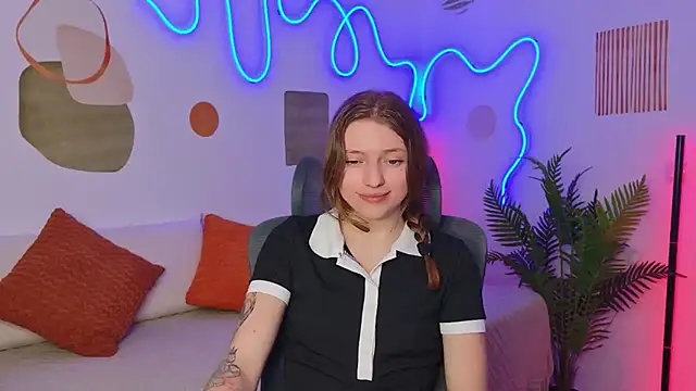 Show modela HeyTaylor na web-kameri