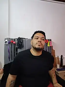 عرض كام Alejandro_bdsm