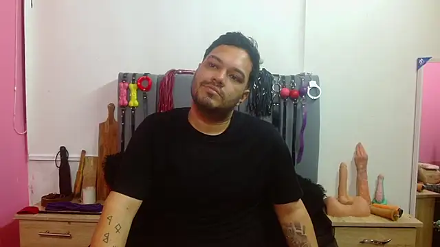 Alejandro_bdsm 在線直播表演