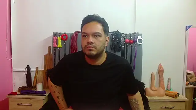 Alejandro_bdsm Webcamshow
