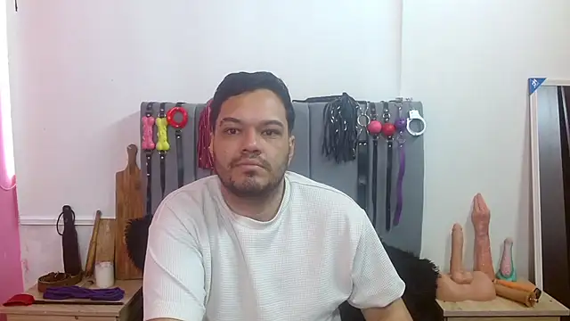Alejandro_bdsm Webcam-Show