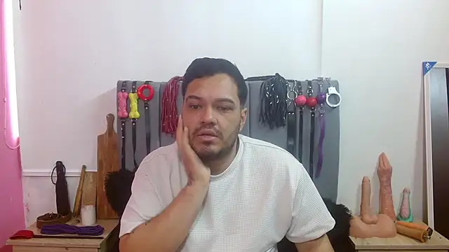 Alejandro_bdsm Шоу с уебкамера
