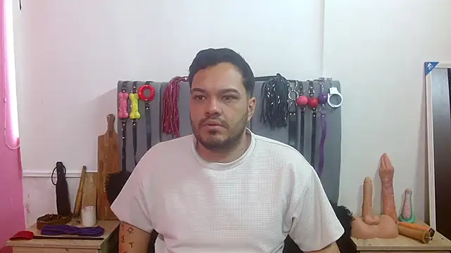 โชว์เว็บแคมของ Alejandro_bdsm