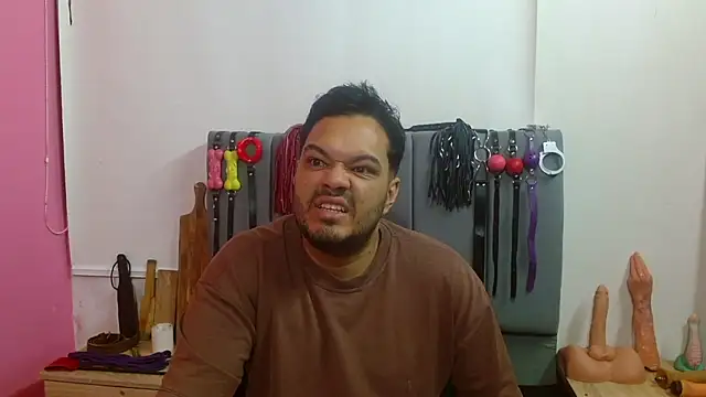 Alejandro_bdsm 在線直播表演