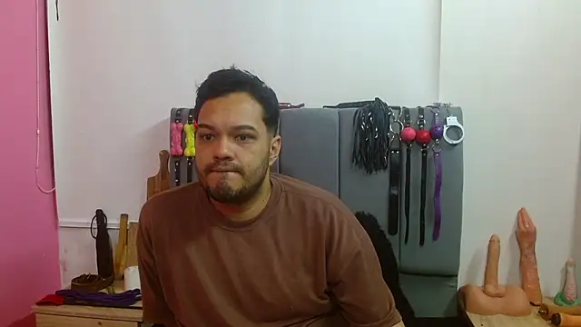 Alejandro_bdsm Webcam Show