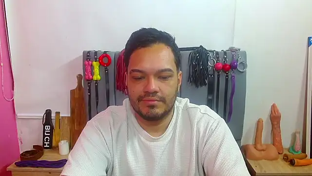 Вебкам-шоу Alejandro_bdsm