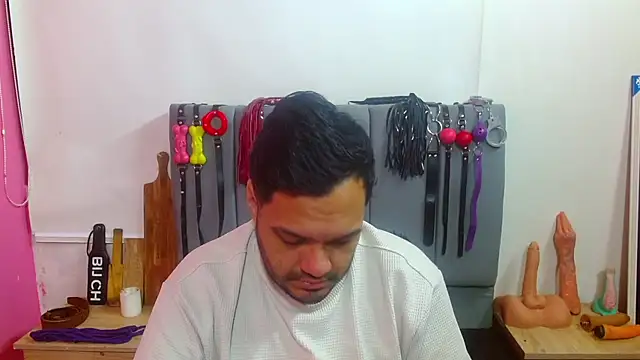 Alejandro_bdsm 在線直播表演