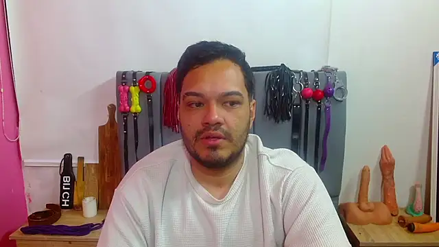 Alejandro_bdsm Webcamshow