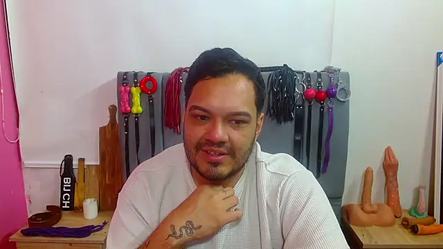 Alejandro_bdsm Webcam show