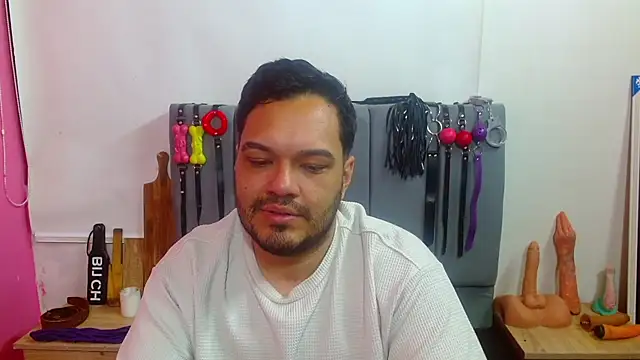 Webkamerová show Alejandro_bdsm