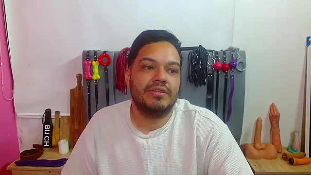 Alejandro_bdsm 网络视讯表演