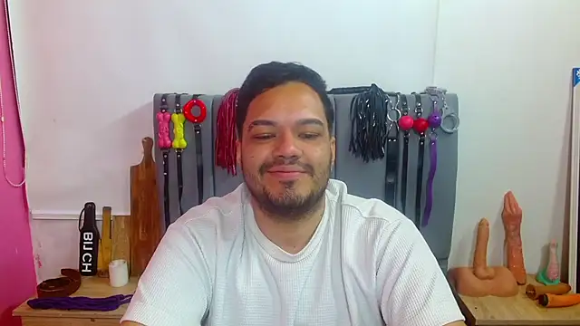 Вебкам-шоу Alejandro_bdsm