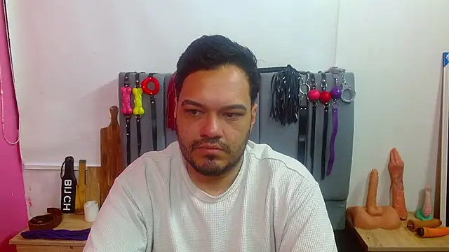 Show de Alejandro_bdsm na webcam