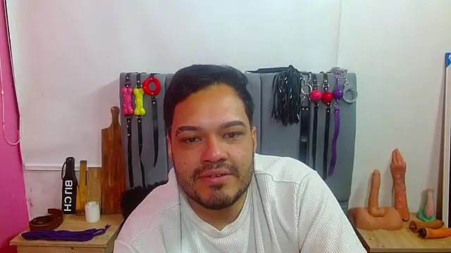 Alejandro_bdsm Adlı Modelin Web Kamerası Şovu