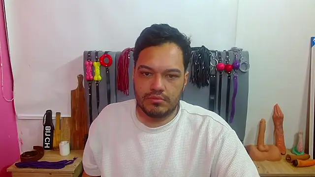 Alejandro_bdsm: διαδικτυακό σόου στην κάμερα