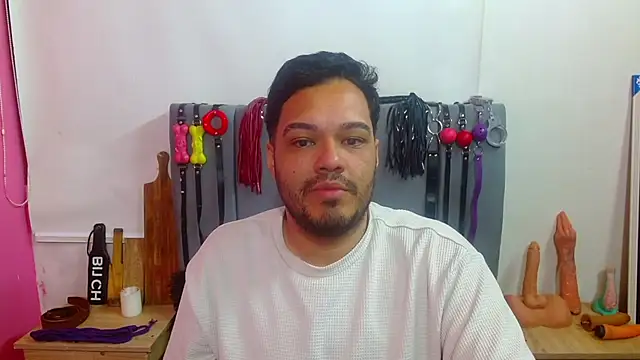 Alejandro_bdsm 网络视讯表演