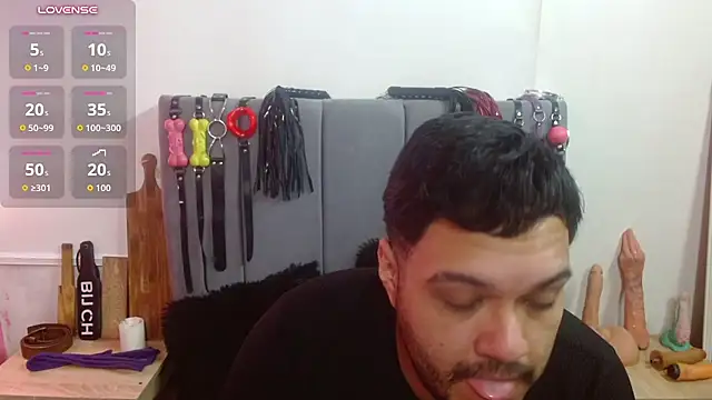 Alejandro_bdsm Adlı Modelin Web Kamerası Şovu