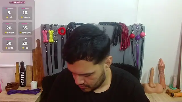 Show modela Alejandro_bdsm na web-kameri