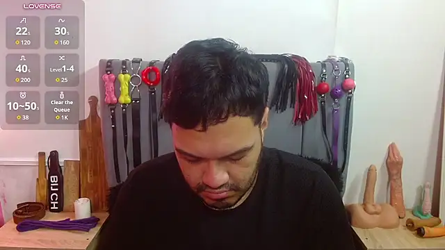 Show modela Alejandro_bdsm na web-kameri