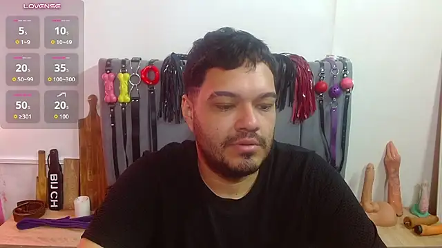 Alejandro_bdsm Show Webcam