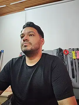 Alejandro_bdsm Webcam Show