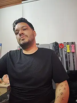 عرض كام Alejandro_bdsm