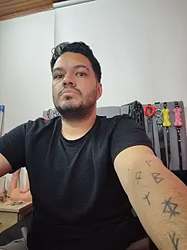 Show de Alejandro_bdsm na webcam
