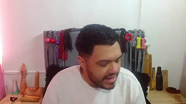 Alejandro_bdsm Шоу с уебкамера