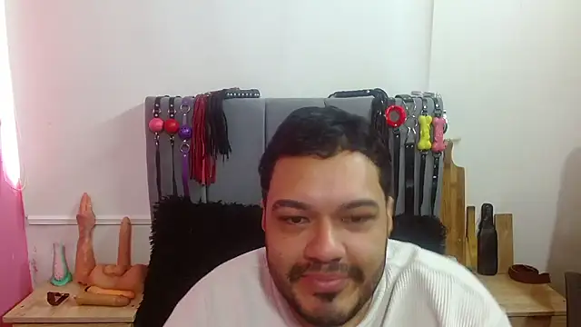 Вебкам-шоу Alejandro_bdsm