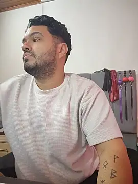 Вебкам-шоу Alejandro_bdsm