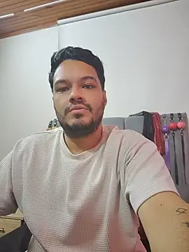 Show de Alejandro_bdsm na webcam