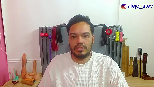 Alejandro_bdsm Webcamshow