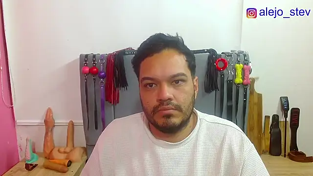 Show modela Alejandro_bdsm na web-kameri