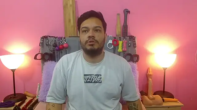Show modela Alejandro_bdsm na web-kameri